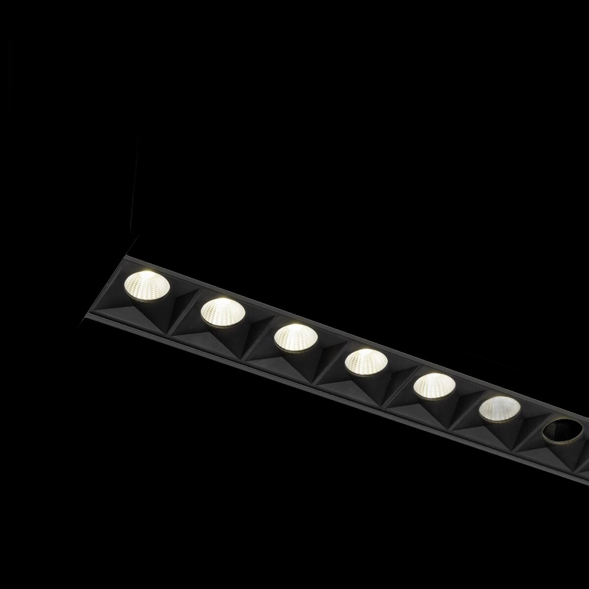GLENOS® PRO, Deckeneinbauleuchte, 1, 2m, DALI, UGR19, 4000K, 75°, IP20, weiß / schwarz – Bild 2